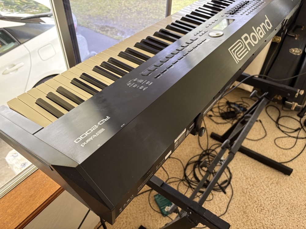 Roland RD-2000 flagship 88-key stage piano