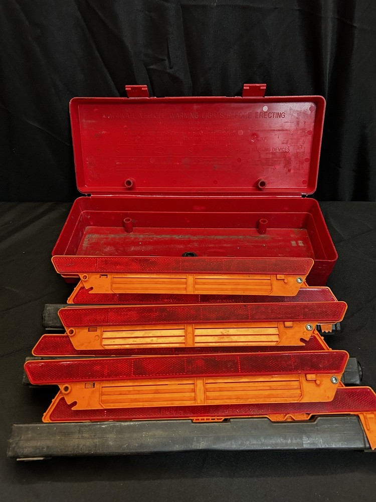 Emergency Warning Triangles heavy Flare Kit Orange Original Boxed Set 3