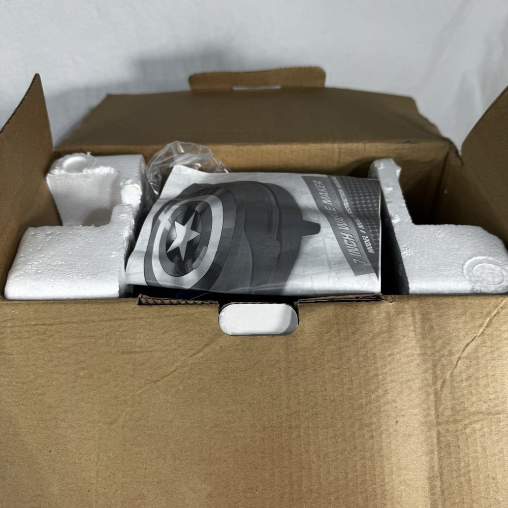 Marvel Captain America Shield 7" Waffle Maker MVA-278 BOX DAMAGE SHIPS FAST!