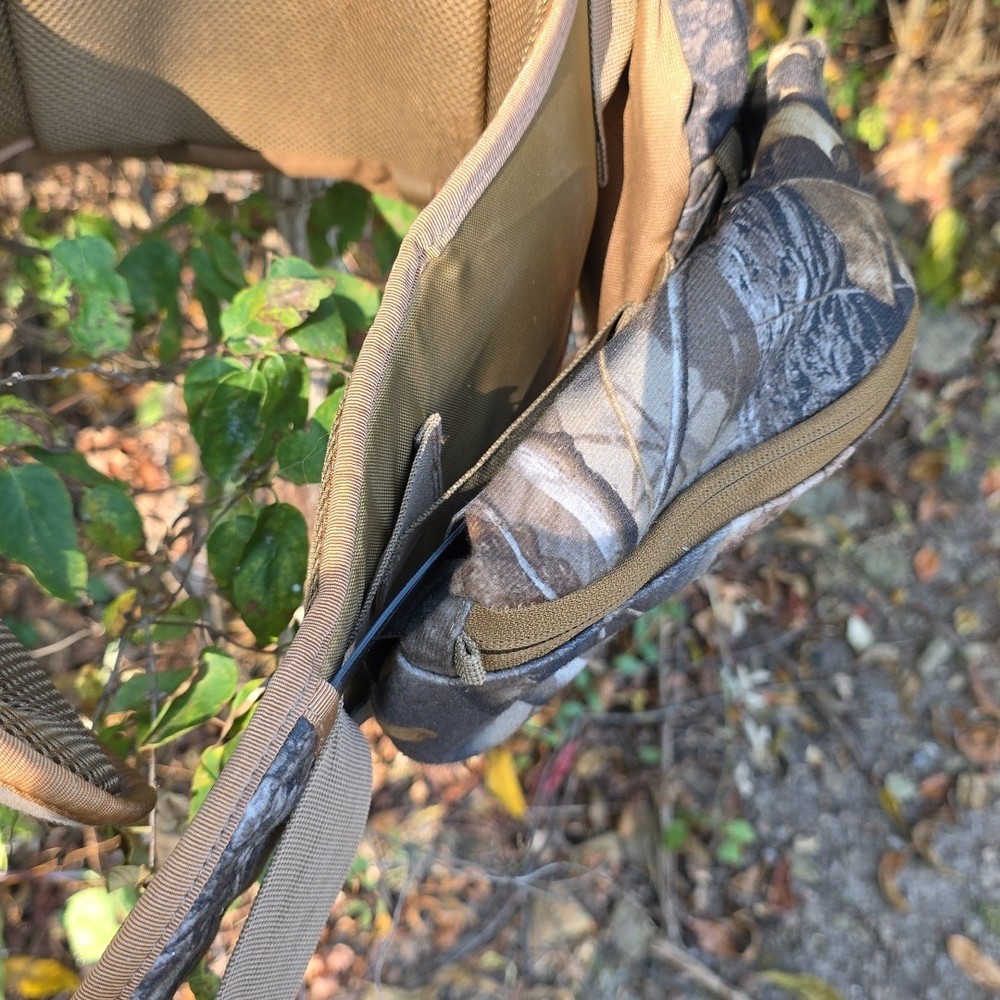 Gerber Quadrant Hunting Hydration Pack Hiking Camp Elk Adjustable Straps