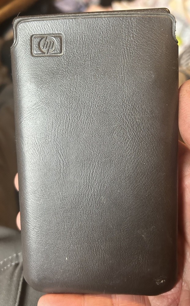 Hewlett Packard HP-20S Scientific Calculator Includes Case - Powers On!