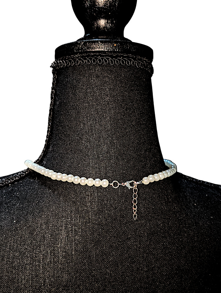 Classic Pearl Necklace