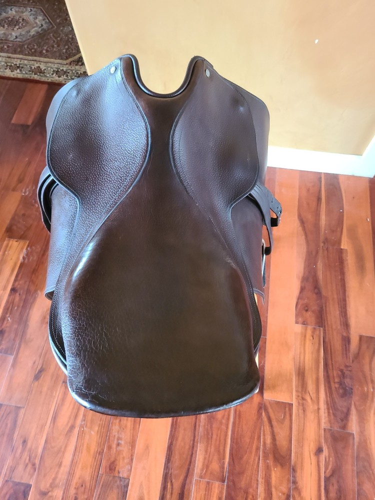 Shively MMX Cut-Back Show Saddle 22”