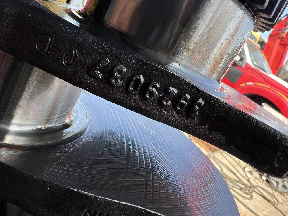 Cummins crankshaft 3929037 STD journals