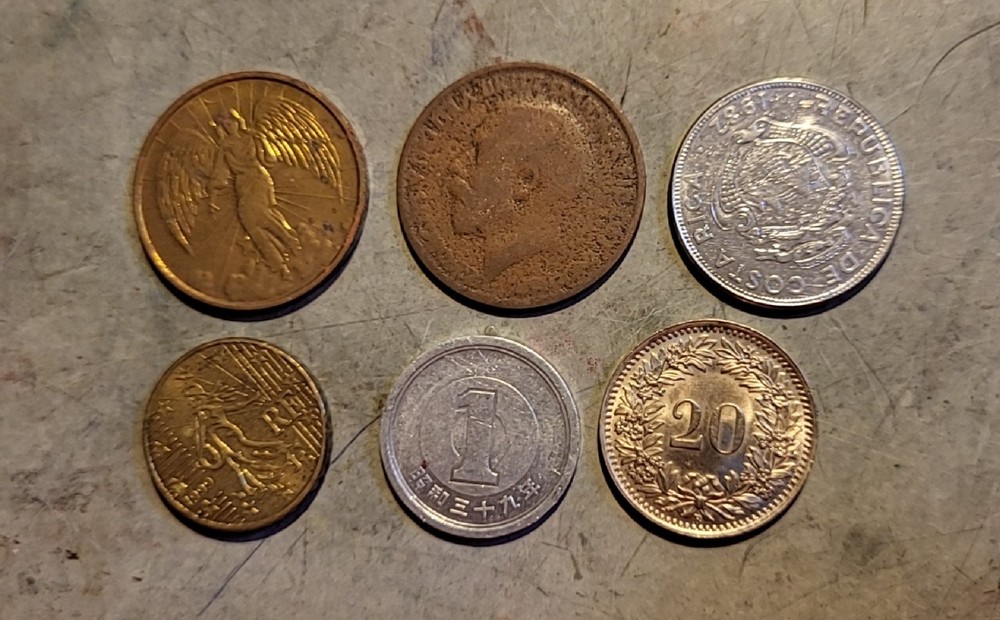 Coins from Various Countries 6pcs  j6