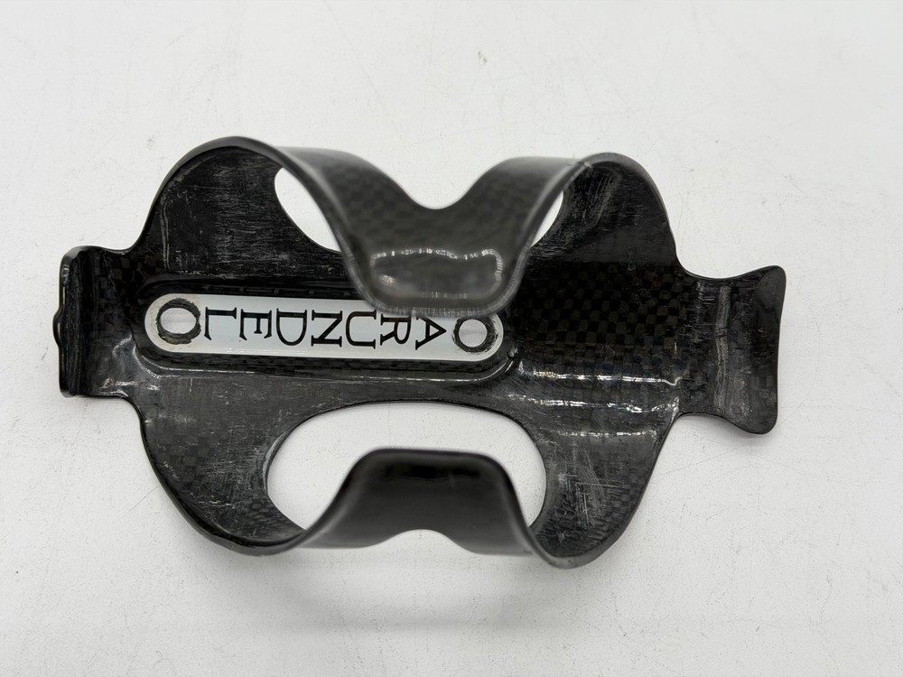 Arundel Carbon Bottle Cage