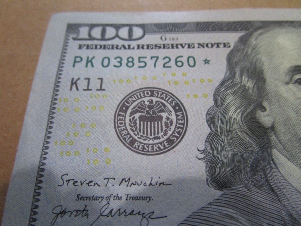 STAR NOTE 2017A $100 BILL--PK03857260*--GREAT CONDITION