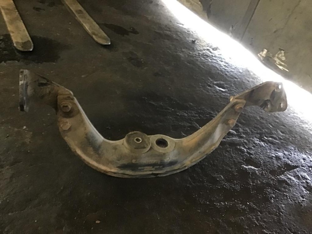 Replaces 2018 KENWORTH T800B FRONT ENGINE MOUNT ,  CO