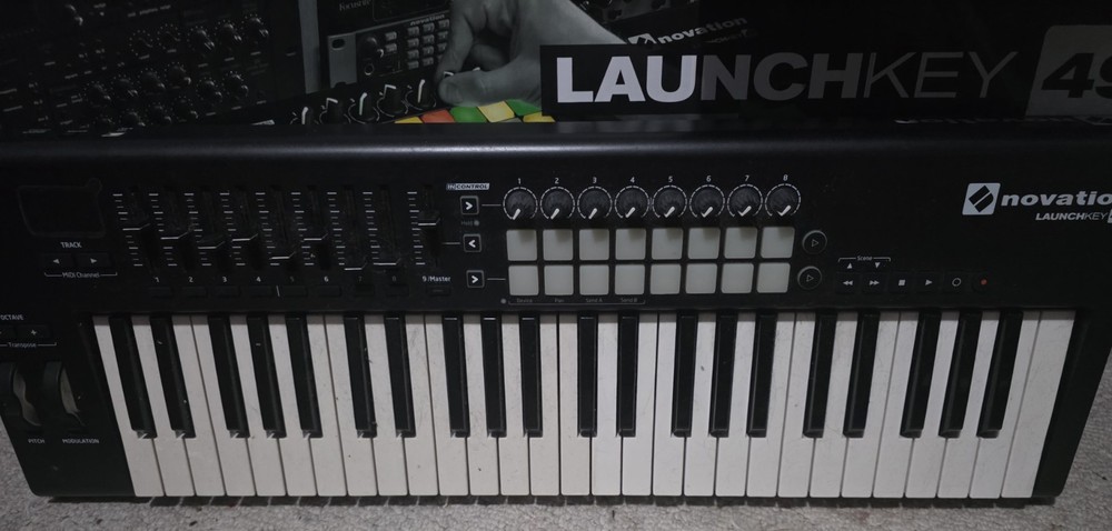 Novation Launchkey 49 MIDI Keyboard Controller Faders Pads