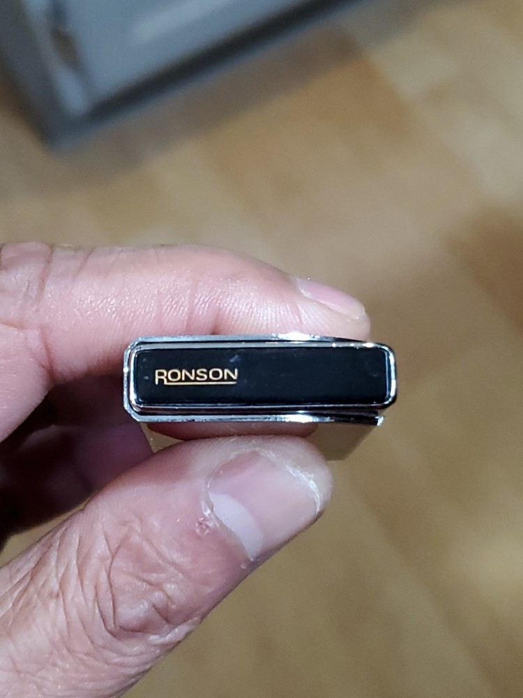 Ronson Quartz Varaflame Lighter