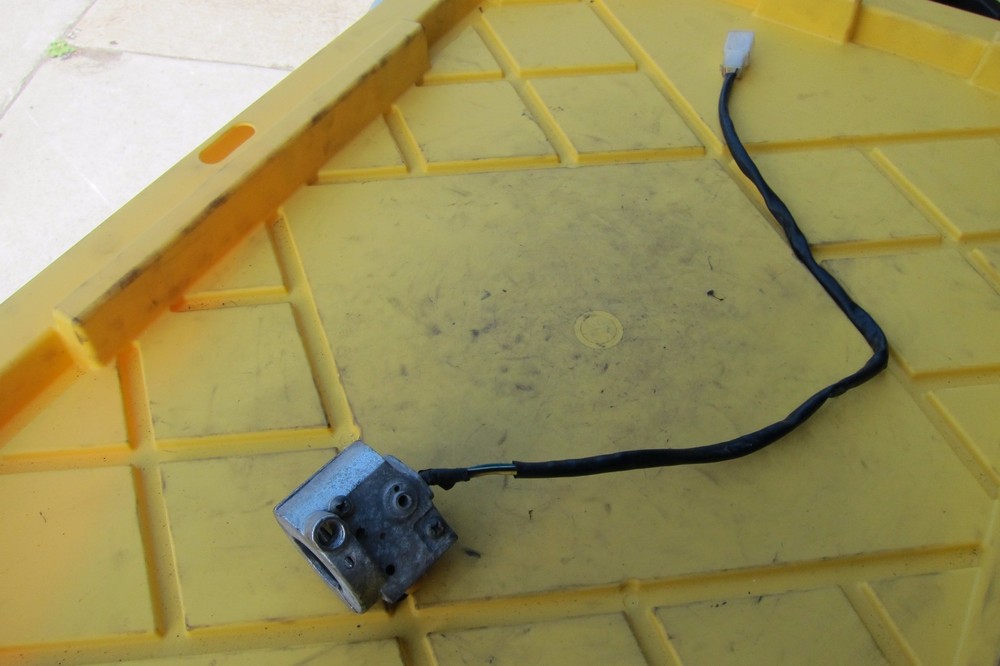 2009 PUMA 50 SCOOTER RIGHT HANDLEBAR SWITCH