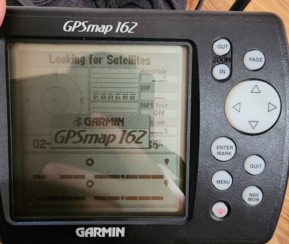 Garmin GPSmap 162 Navigator/Chartplotter with Cover & GA 29 Antenna