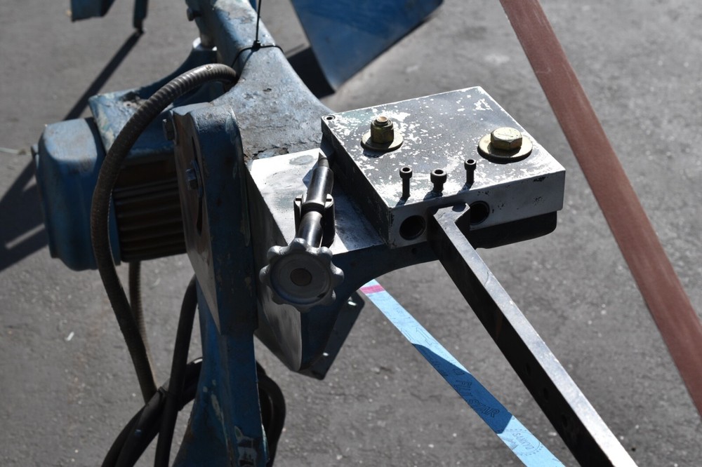 Stephen Bader Space Saver belt grinder