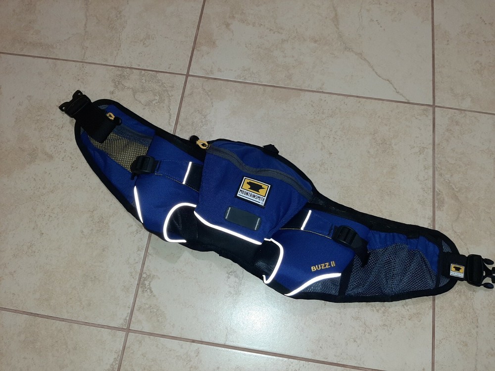 Mountainsmith Buzz 2 Lumbar Shoulder Day Pack