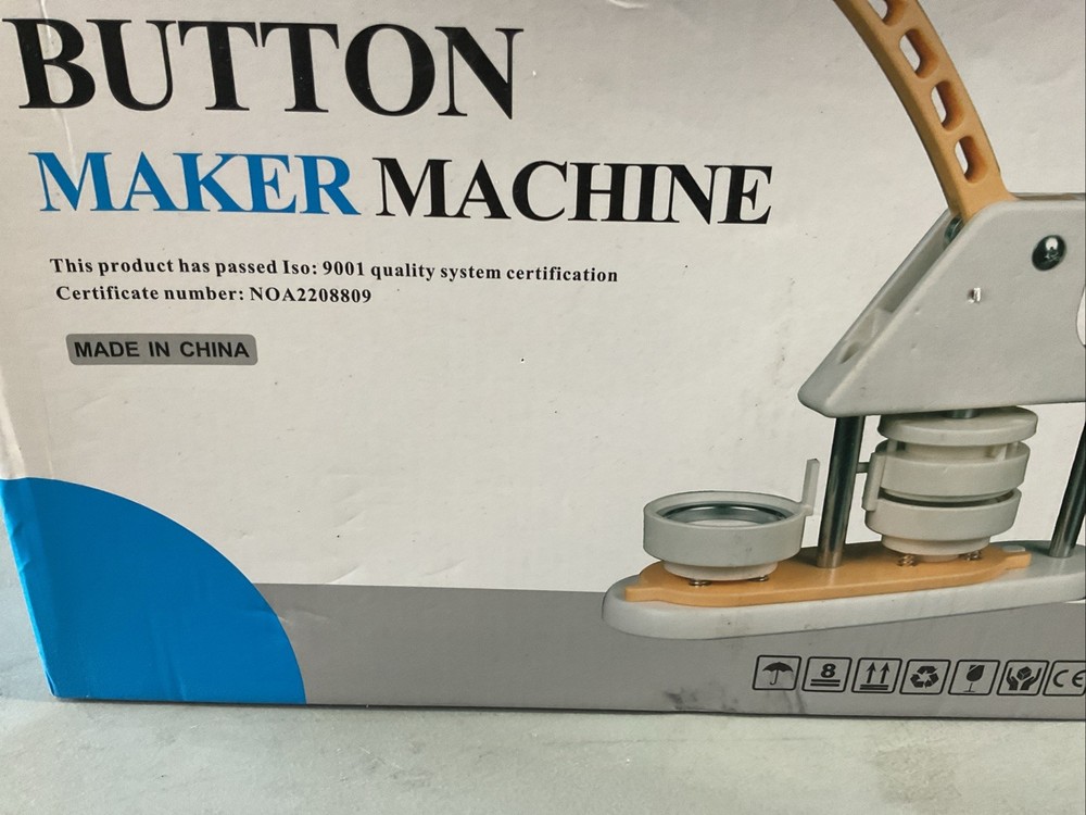 Button Maker Machine