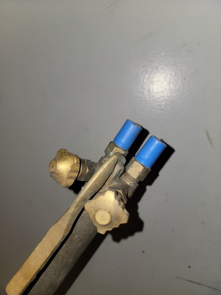 Flame Tech Scorpion 72" Torch 1