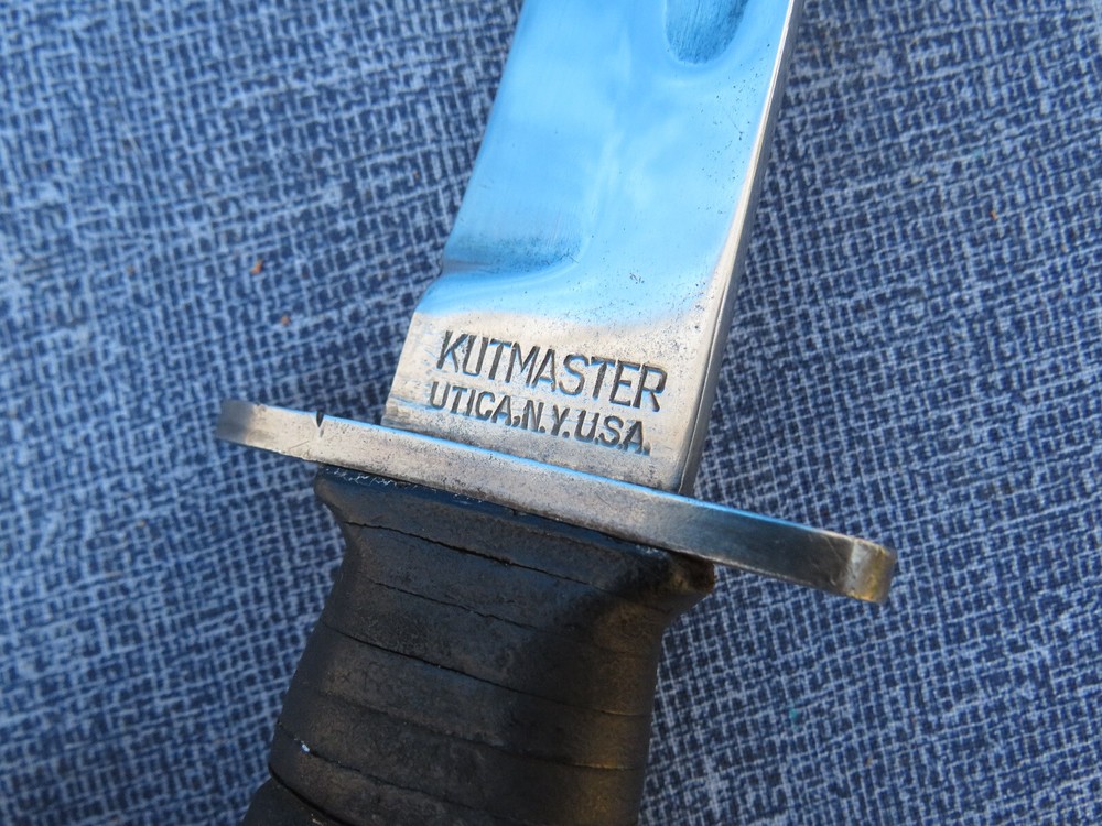 WWII US KUTMASTER BRIGHT COMMANDO FIGHTING KNIFE w SHEATH NICE CONDITION #49