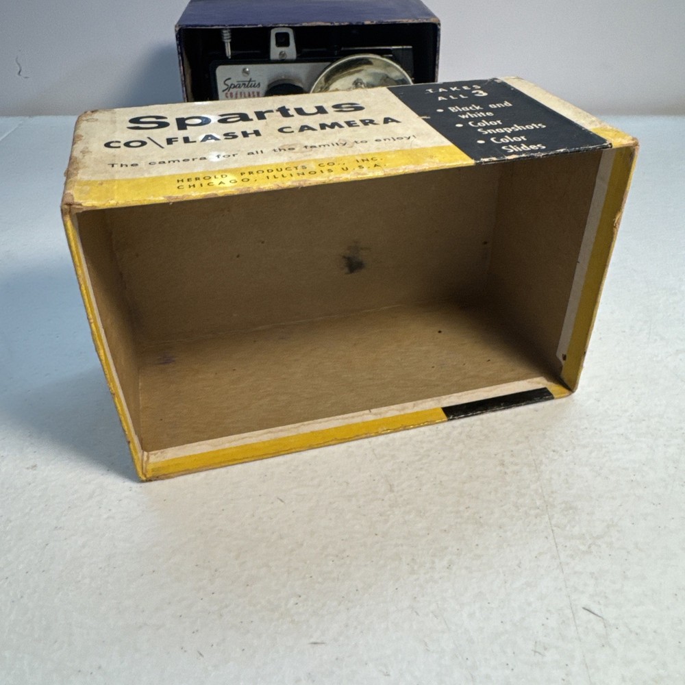 Vintage Spartus Co/Flash Camera With Original Box