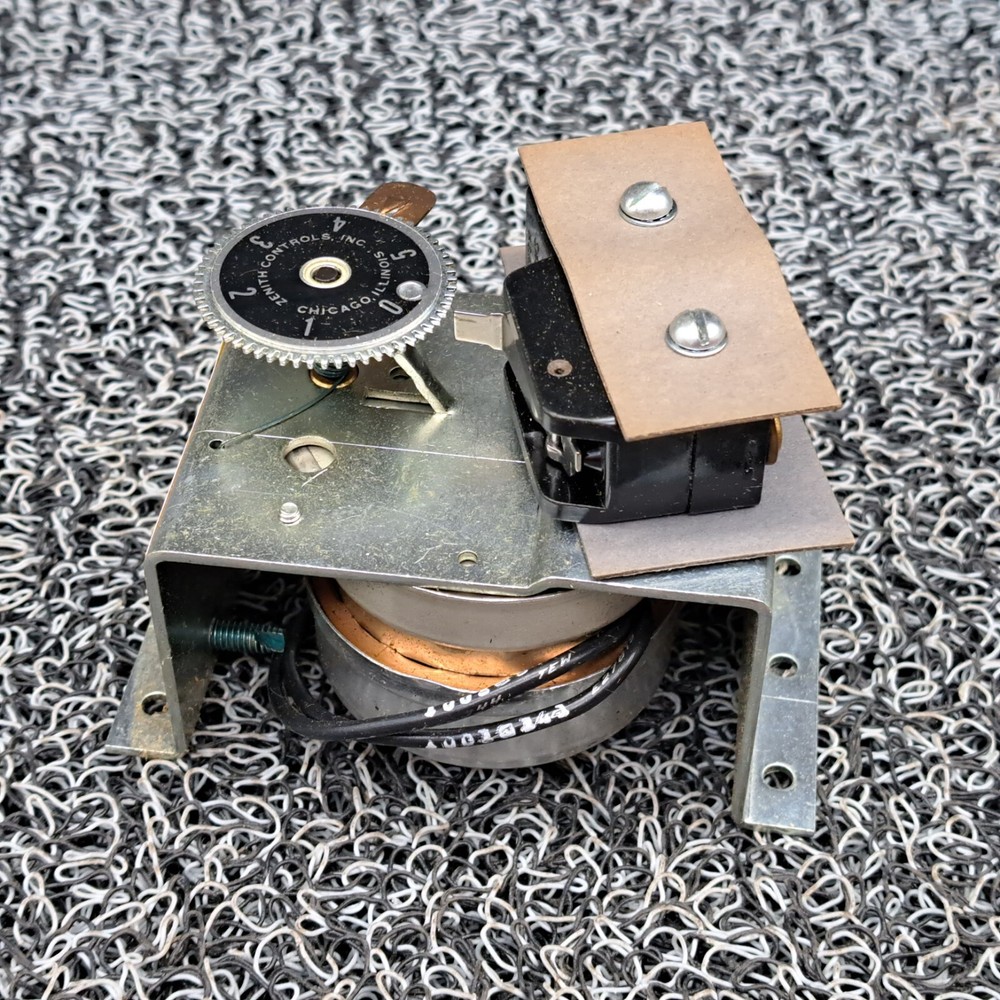 Zenith Controls FR-30S Timing Control 15 Amp 120V