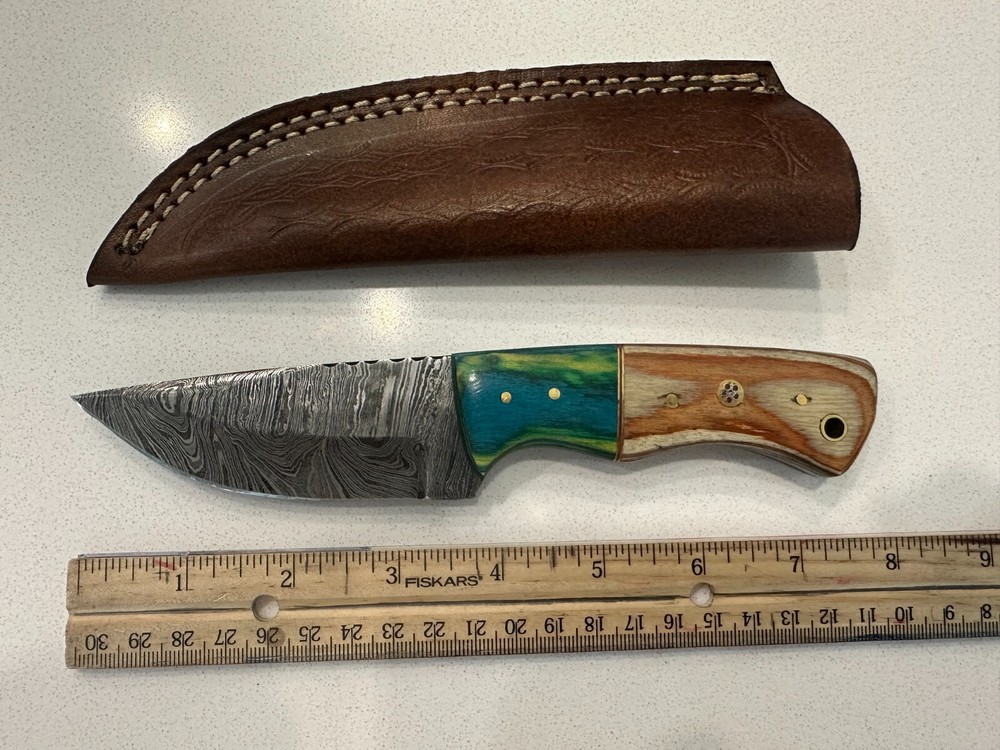 Handmade Damascus 8" Fixed Blade Knife & Leather Sheath