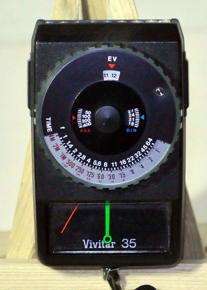 Working Selenium  Vivitar 35 Light Meter for Photography- No Battery Needed