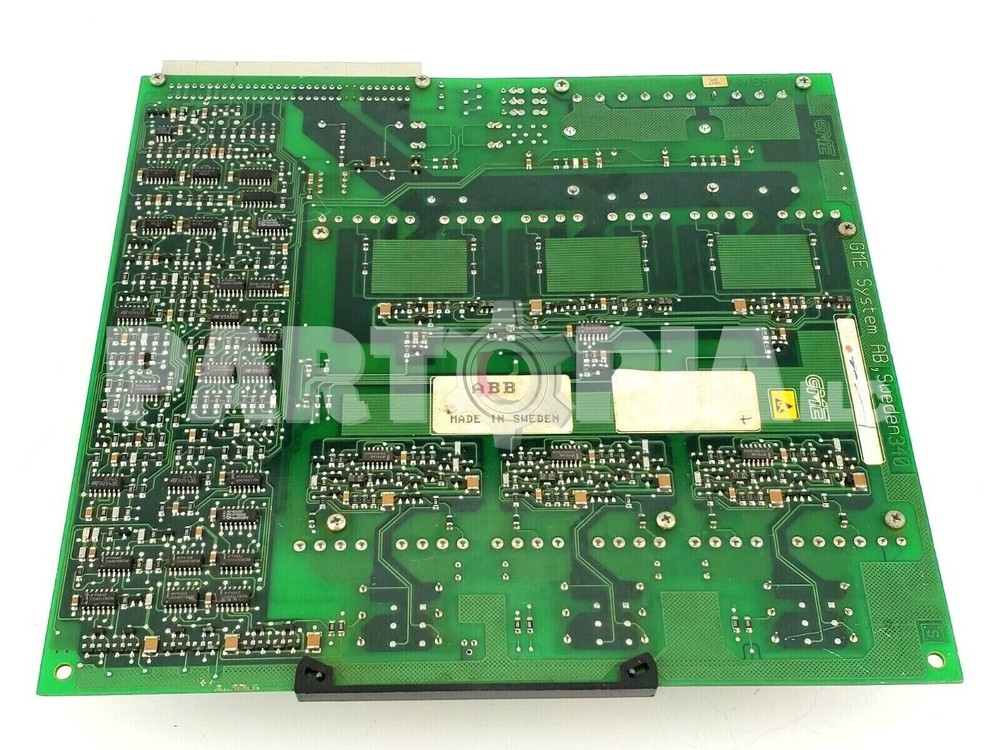 ABB DSQC 236G IRB ROBOTICS DRIVE CONTROL BOARD YB560103-CD/26