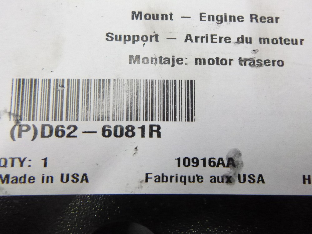 OEM Paccar Peterbilt Rear Engine Mount Right D62-6081R