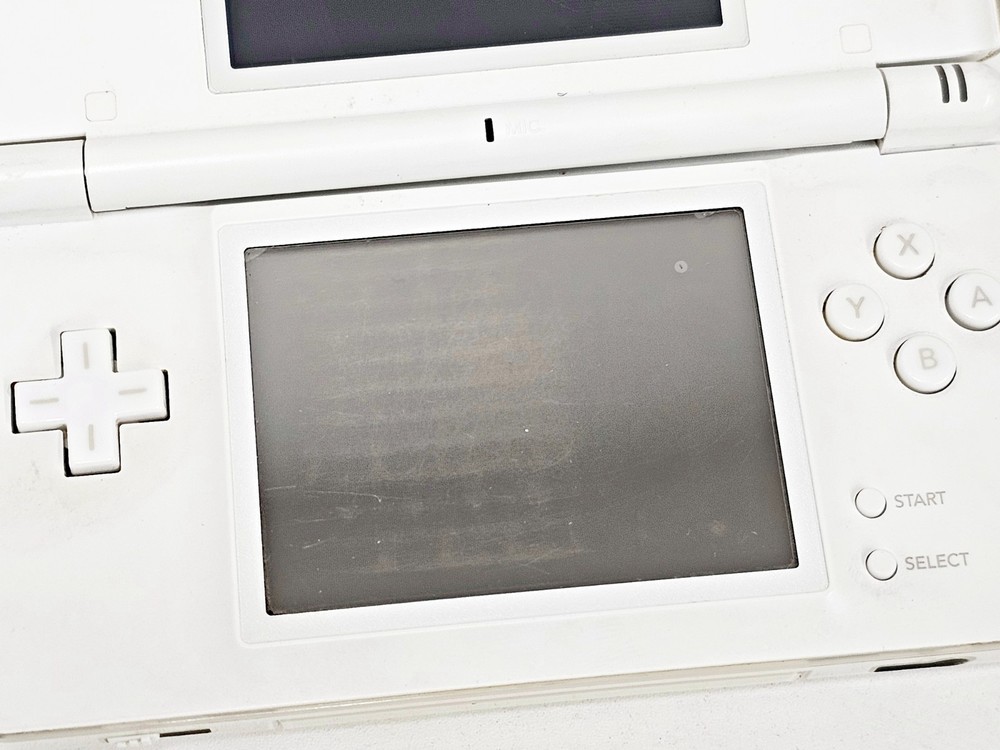 Nintendo DS Lite Console White 765