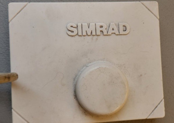 SIMRAD AP22 CONTROL UNIT # 22085849 PREOWNED