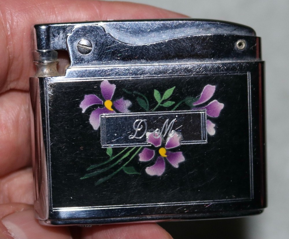 VINTAGE RONSON ADONIS FLORAL BLACK ENAMEL LIGHTER