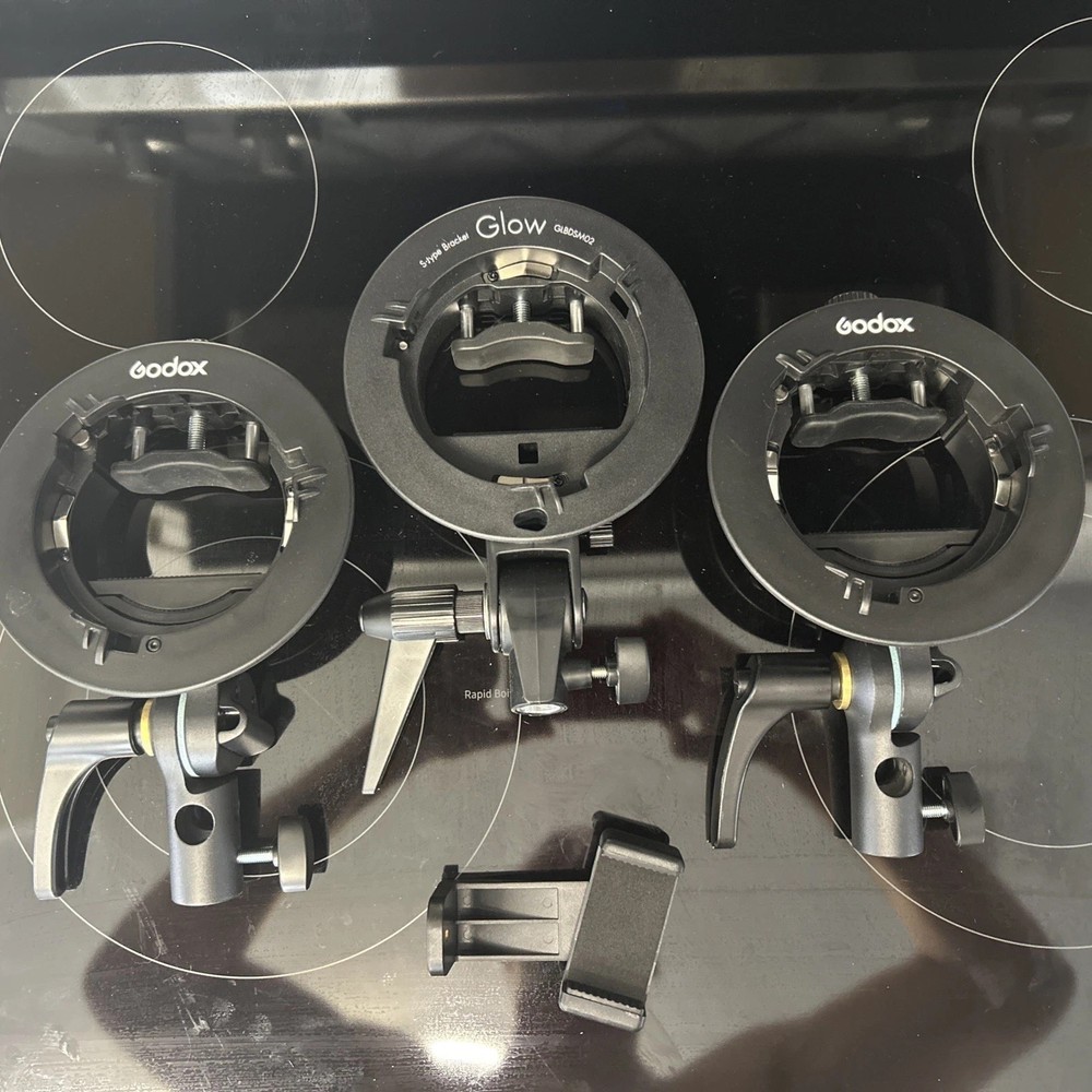 Lot Godox S2 Speedlite Bracket (2) 1 Glow S-type Bracket Pre Owned