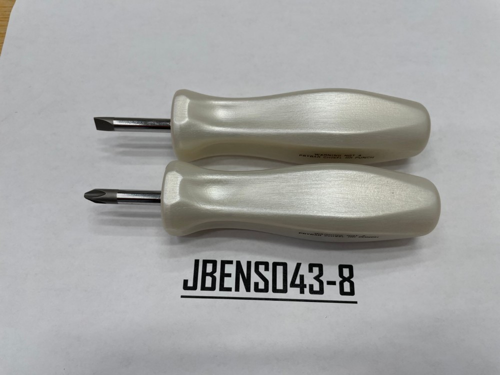 Snap-on Tools RARE PEARL WHITE 2pc Hard Standard Handle Stubby Screwdriver Set