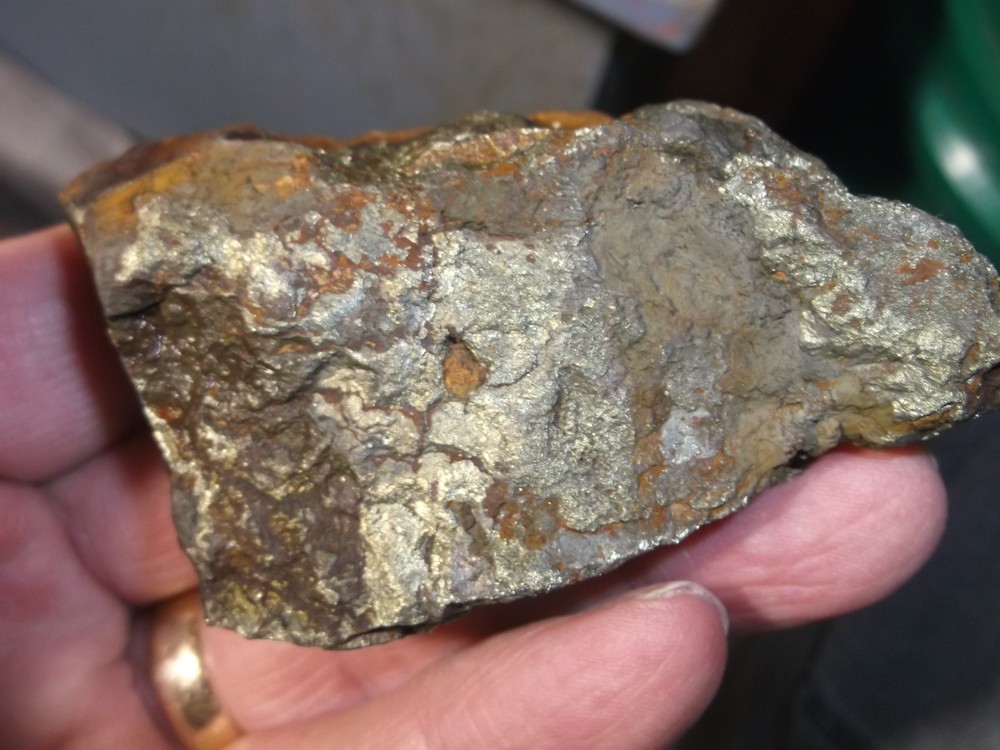 gold silver copper ore, 194 grams samples ,ore high grade .