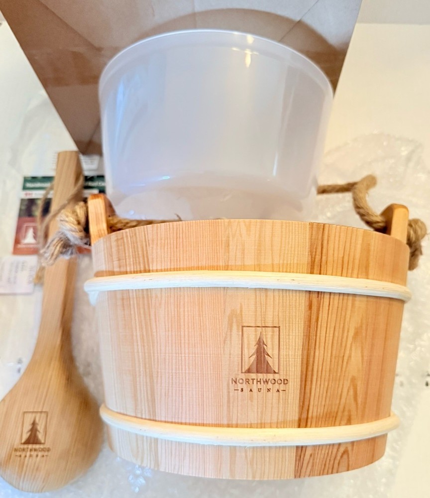 Sauna Bucket with Rope Handle