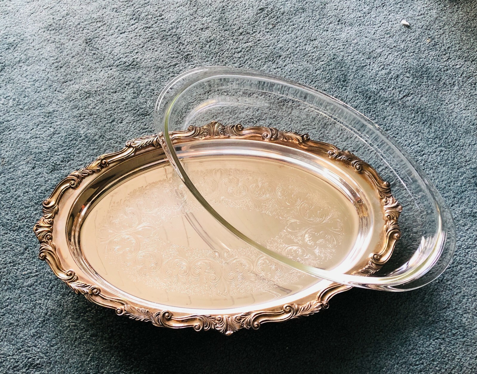 Vintage Large Oval Silver Plate Footed Serving Dish&Pyrex Insert Mint Condition