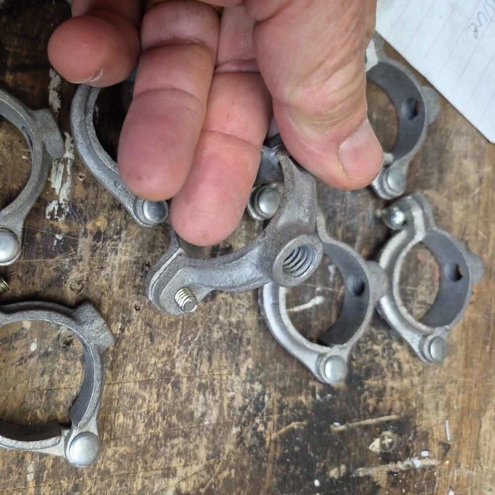 12pc set Split Ring Hanger 180 lbs. Max Load -Galvanized Calco 1P