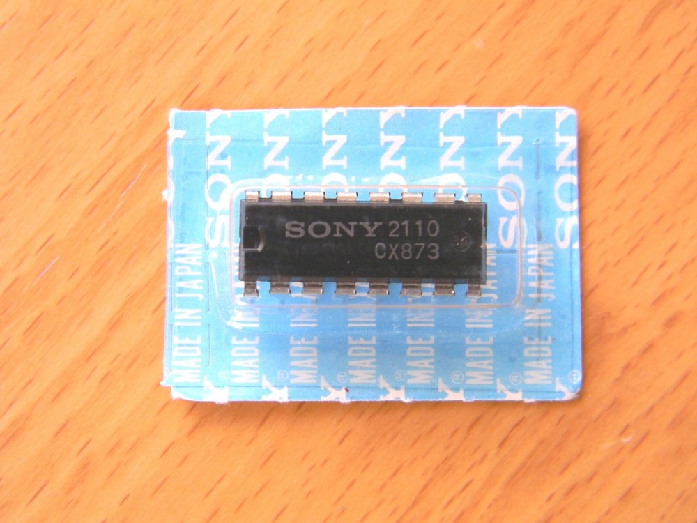 CX873  Integrated Circuit