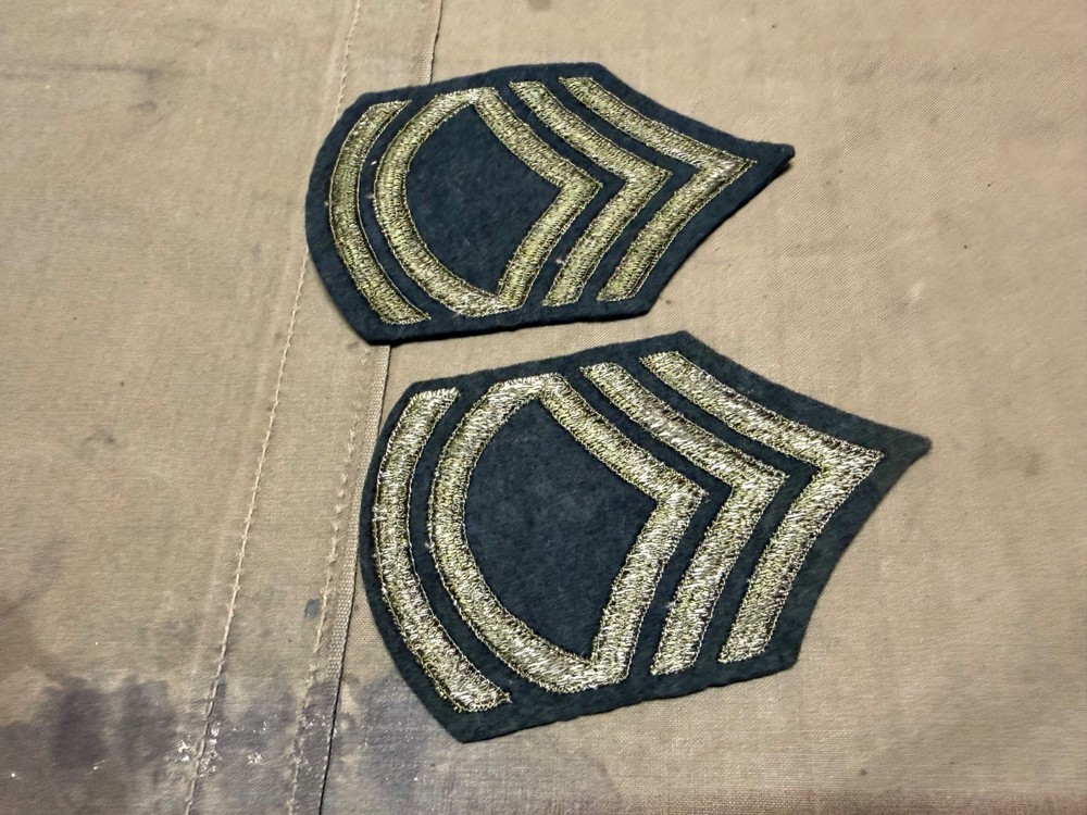 ORIGINAL WWII US ARMY TECHNICAL SERGEANT SLEEVE RANK CHEVRONS-WOOL