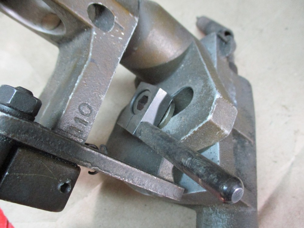 DAREX M2 DRILL BIT SHARPENER FEED KNOB & SLIDE