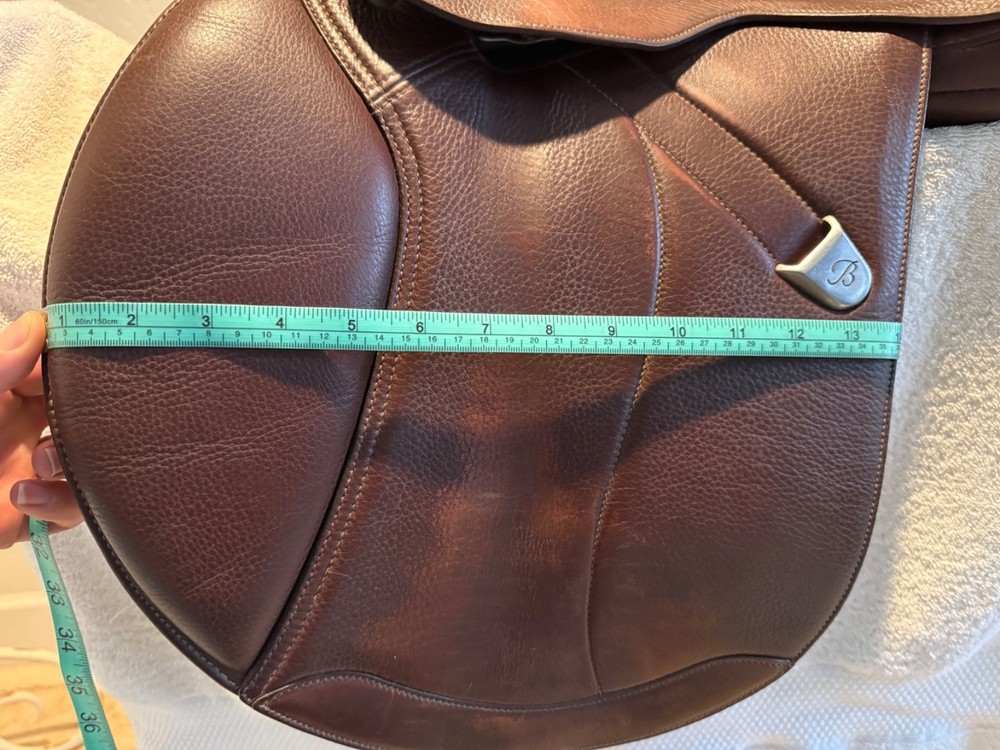 Bates elevation jumping saddle