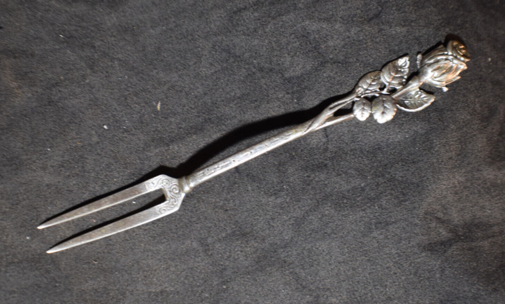 Widmann Christoph .800 Silver Rose & Leaf Two Tined Fork