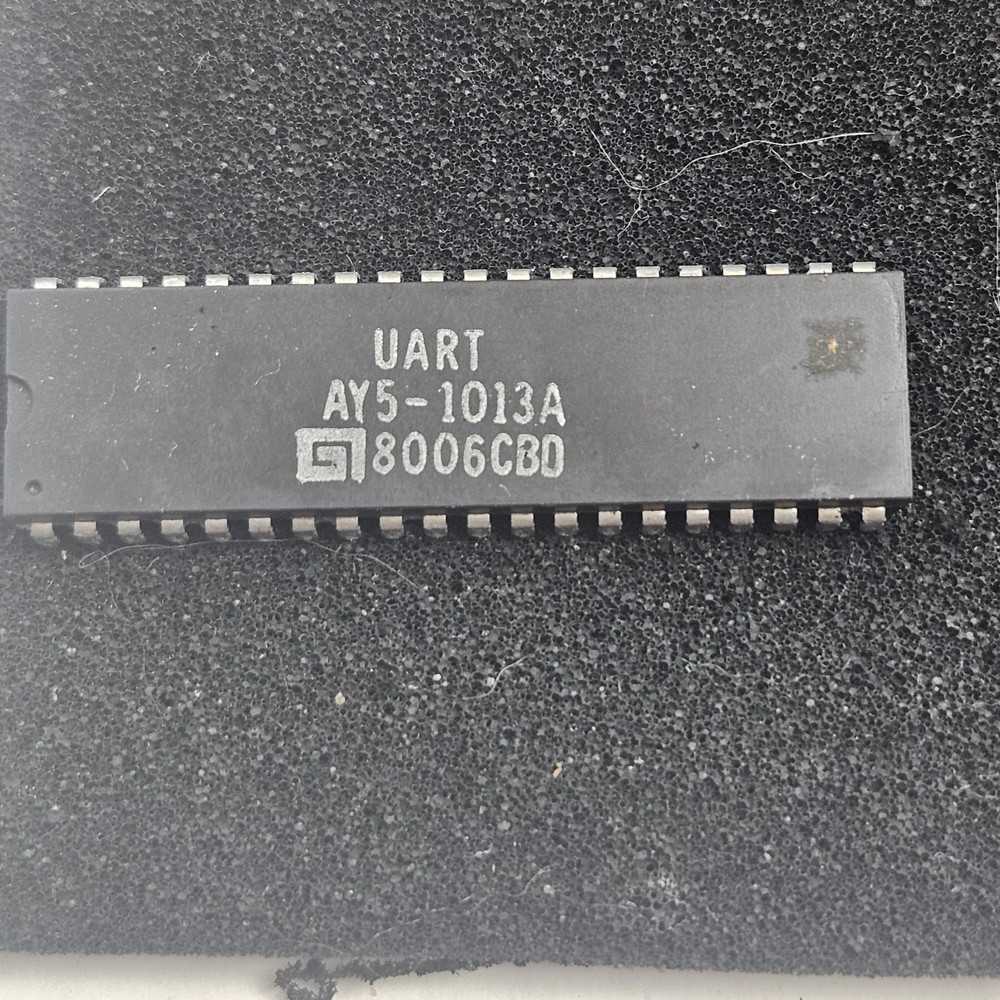 General Instruments AY5-1013A UART 40-pin UNVSL  ASYNC Receiver-RTransmitter