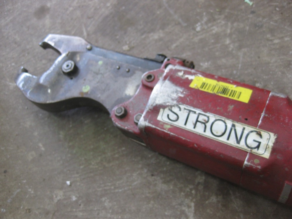 Chicago Pneumatic CP-0351 Compression Riveter