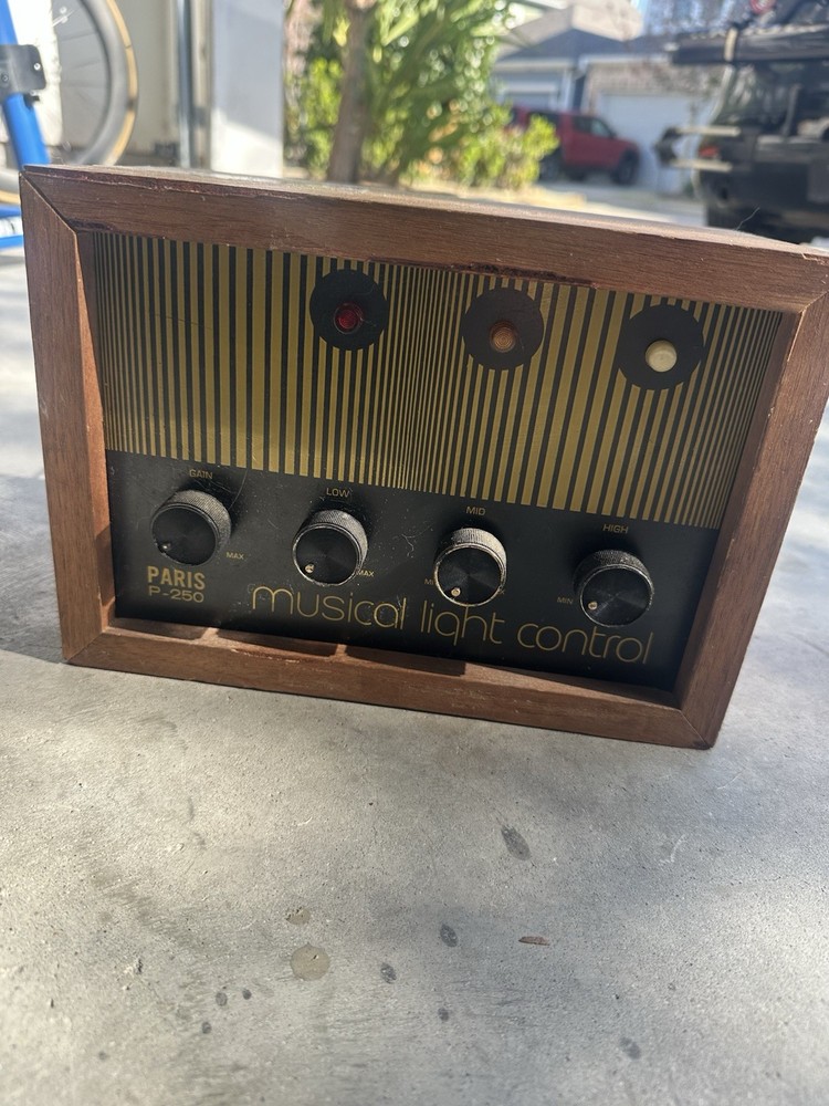 Paris P-250 Music Light Control - Vintage - Untested