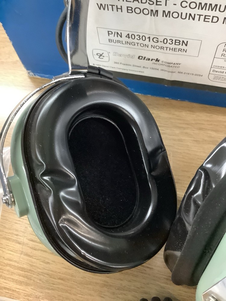 David Clark Aviation Headset W/ Microphone 40301G-03BN