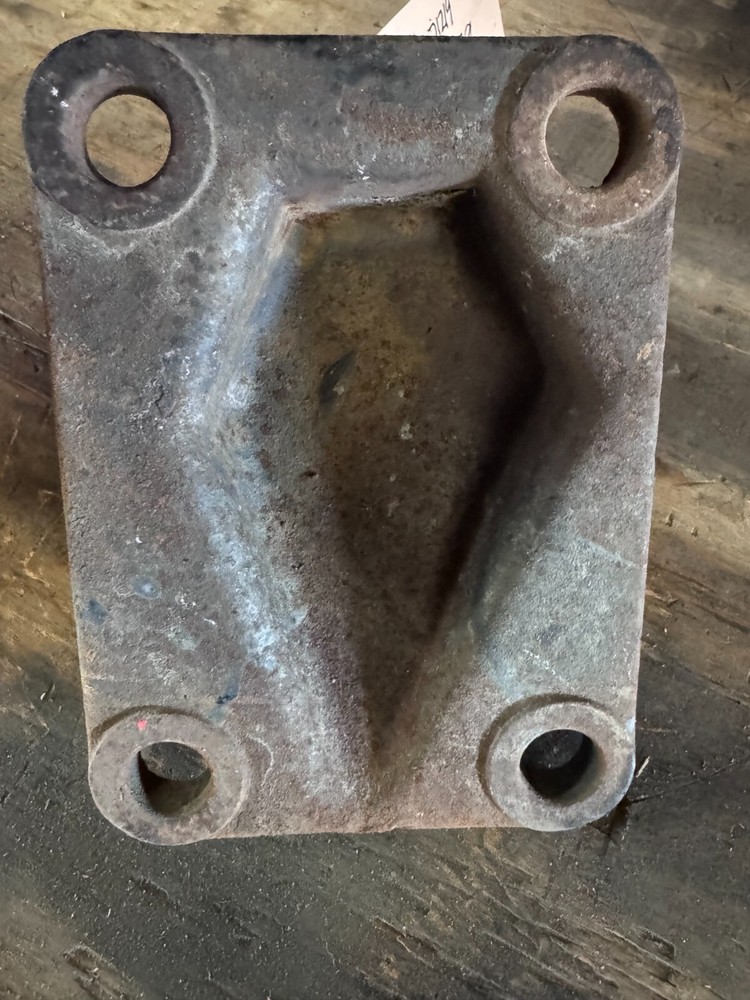OEM Freightliner Engine Mount 01-28728-001