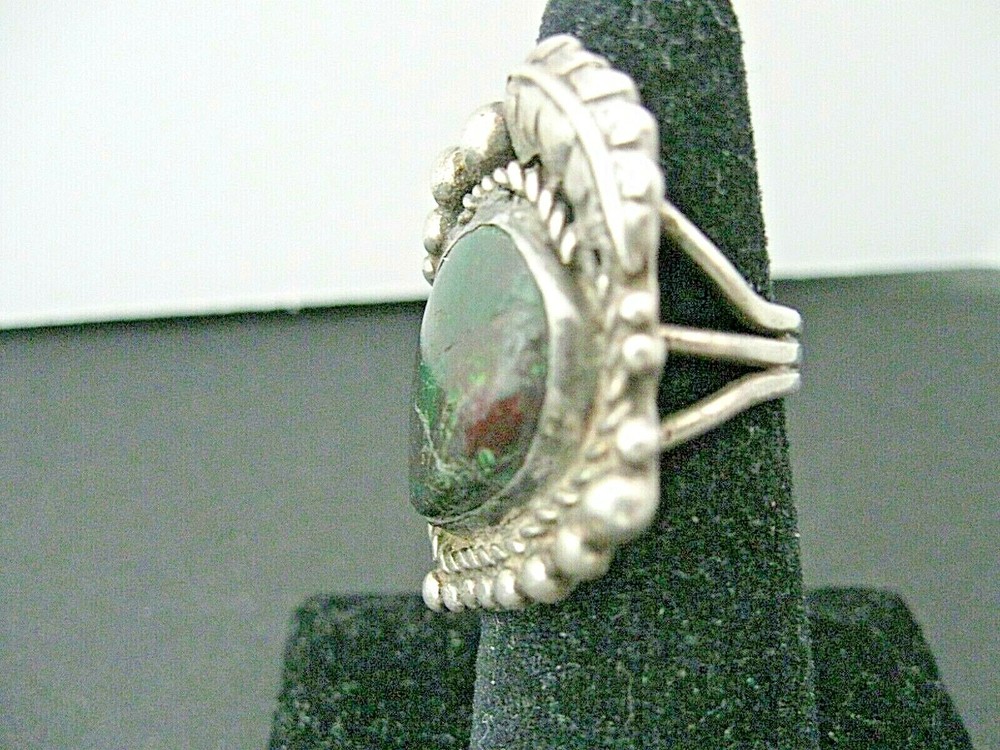 Woman's Native American Ring