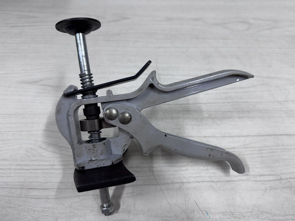 Lisle Brake Pad Spreader