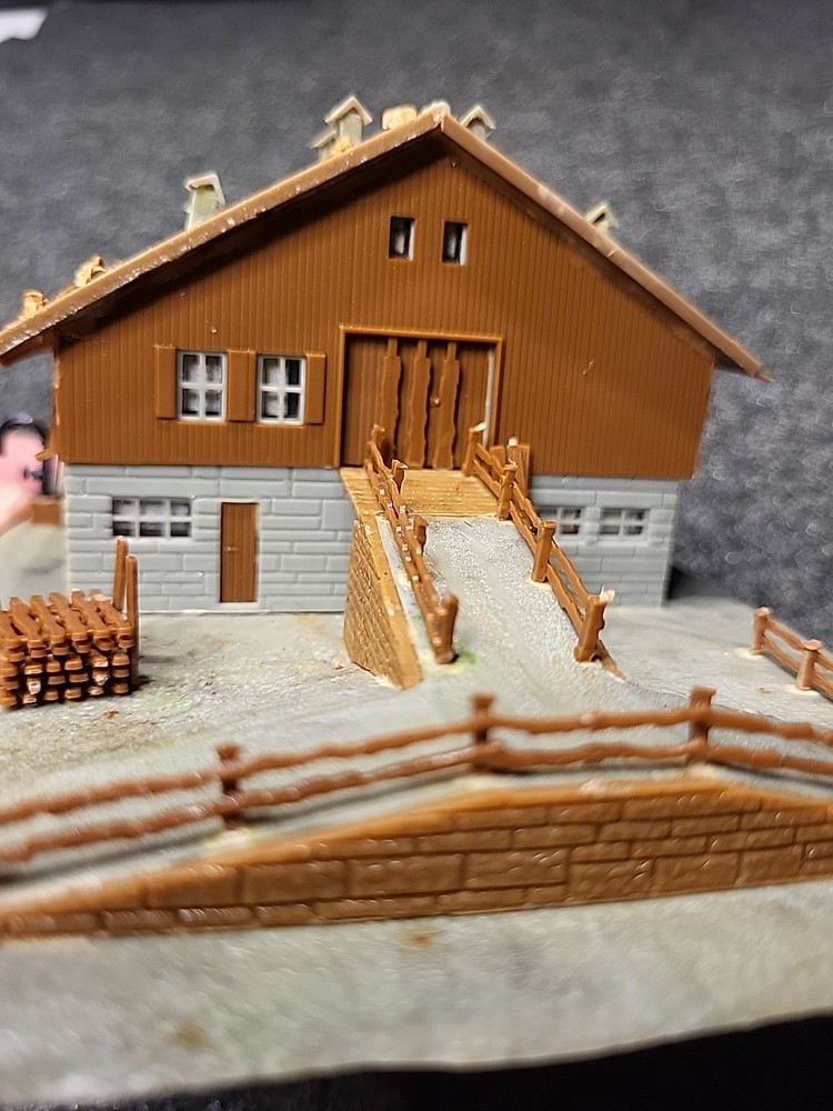 FALLER N Scale #232233 Alpine Barn Fully Assembled