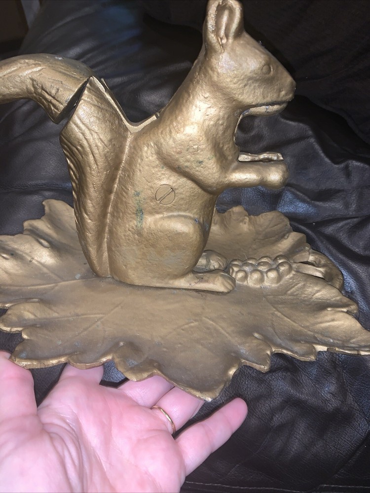 Large Vintage Cast Metal Squirrel on Leaf Mechanical Nut Cracker